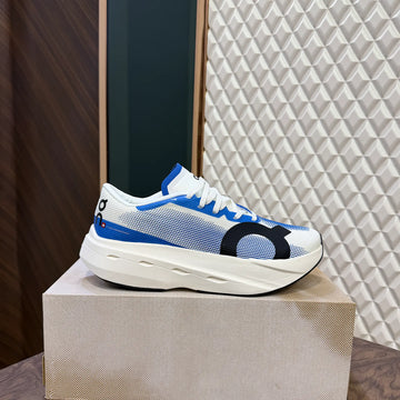 ON CLOUDBOOM VOLT - COBALT BLUE