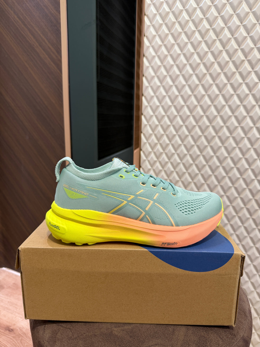 GEL KAYANO 31 - PARIS