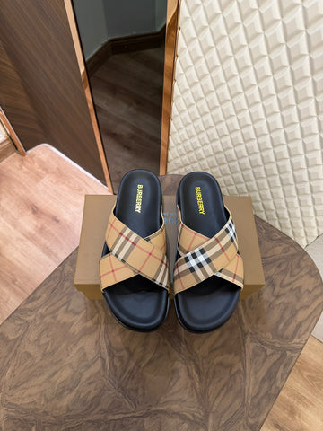 BURR CHECK PAVILION SLIDE - BEIGE