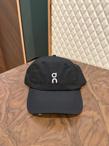 ON CAP - BLACK (REFLECTIVE LOGO)