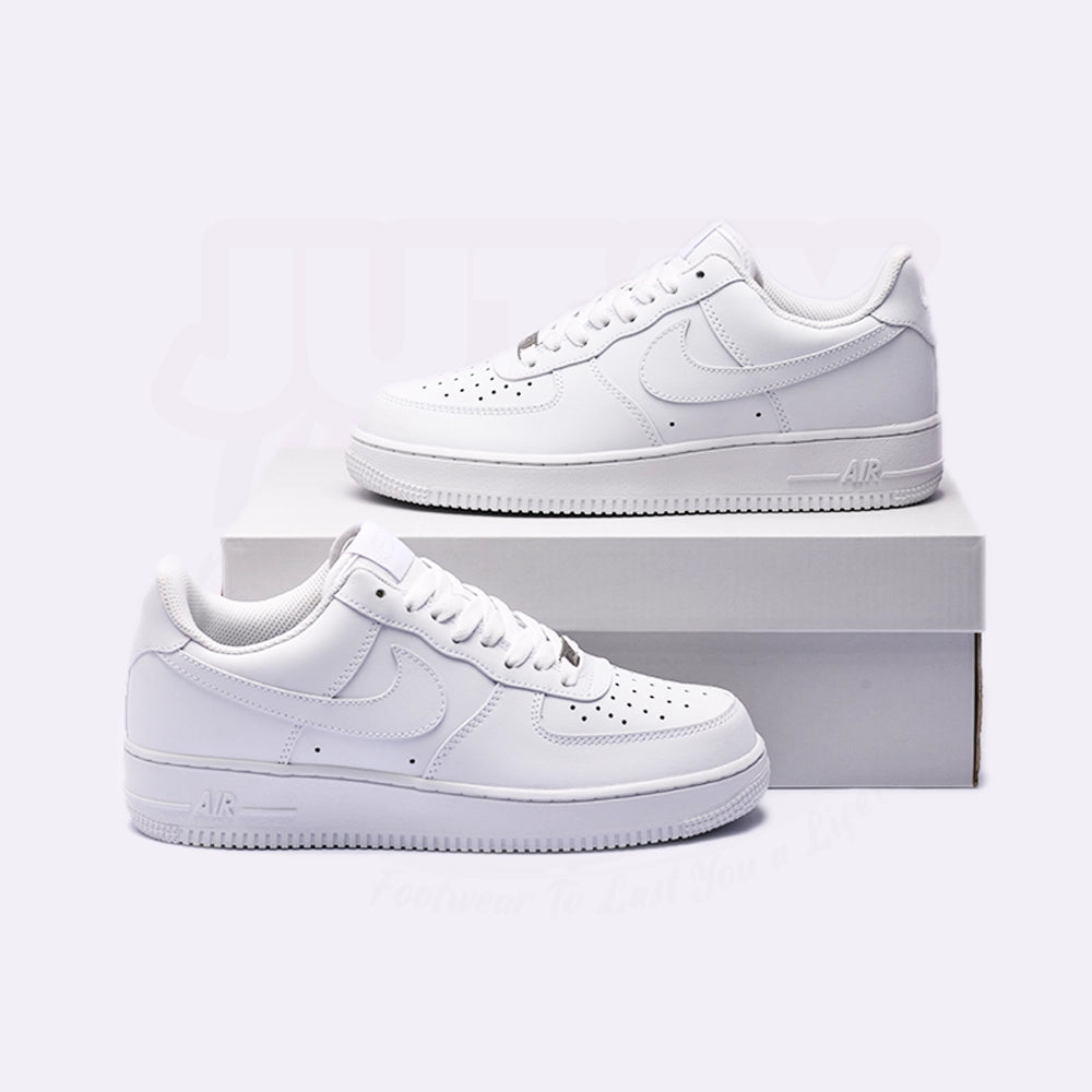 AIRFORCE 1 - TRIPLE WHITE ( ORIGINAL QUALITY)