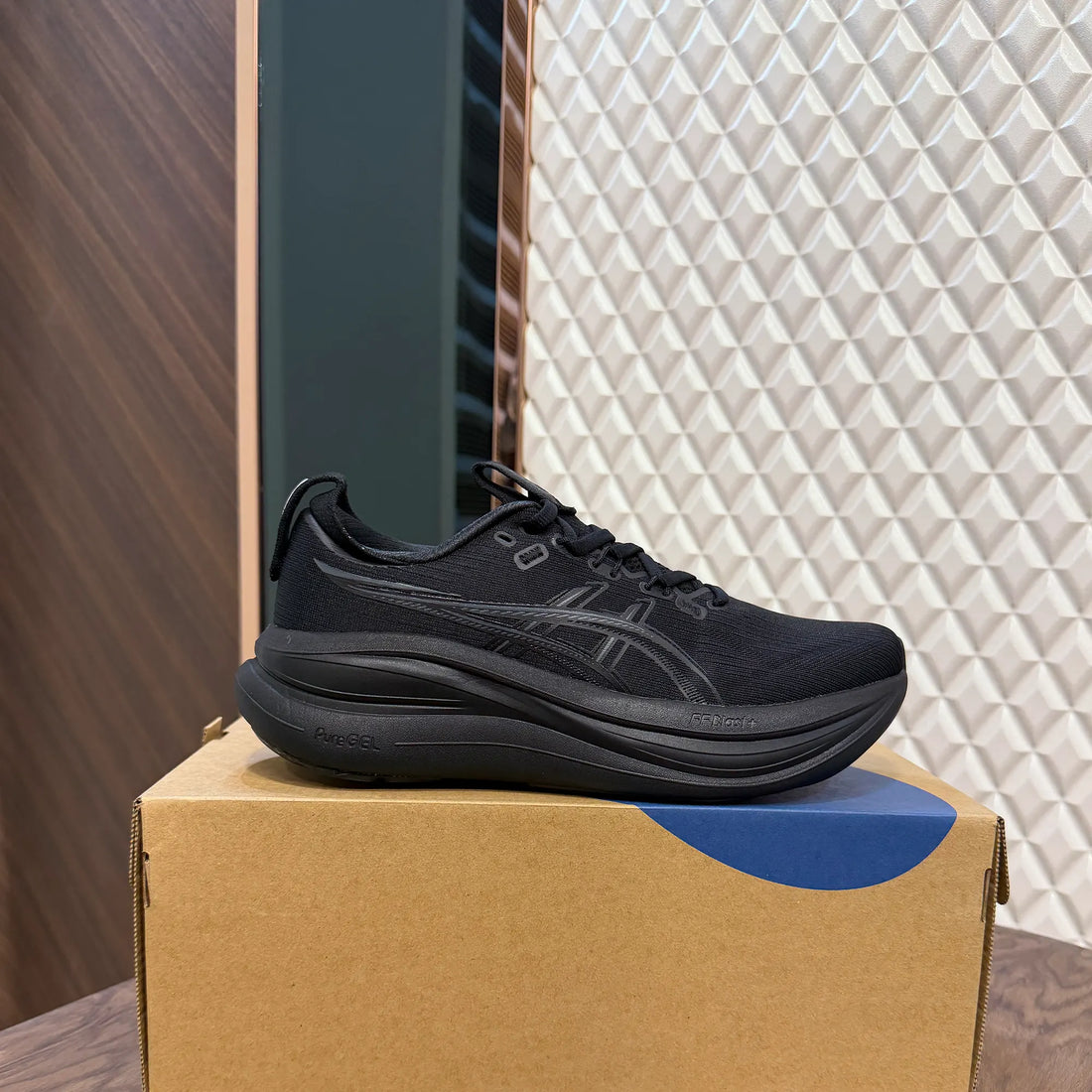 Gel Nimbus 28 All Black For Men