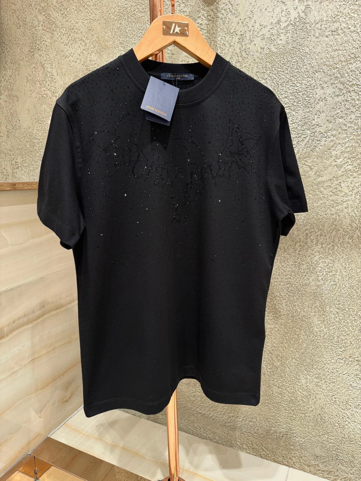 LOUI T-shirt - Black (JU 213)