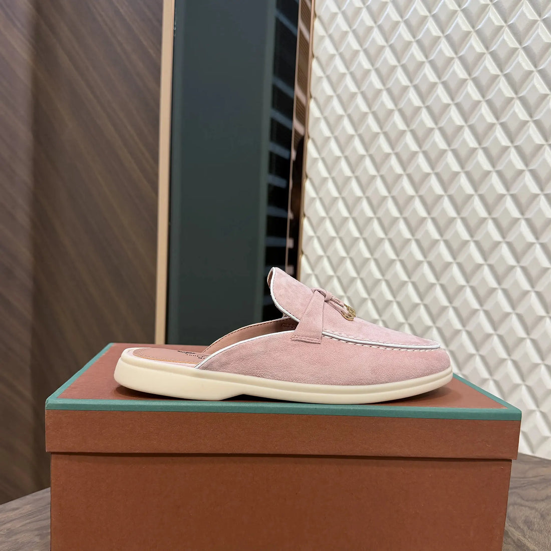 LP CHARMS WALK - PINK
