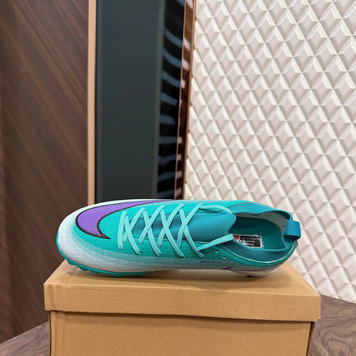 Mercurial Vapor Turf Teal Grippers For Men