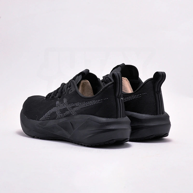 Novablast 5 All Black Runners For Men