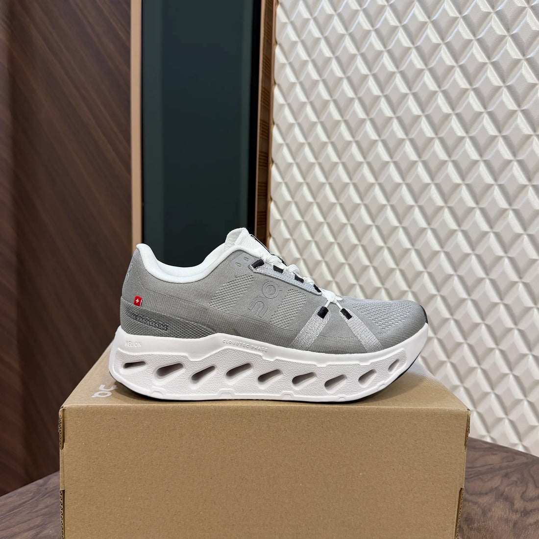 ON CLOUD ECLIPSE - ALLOY WHITE