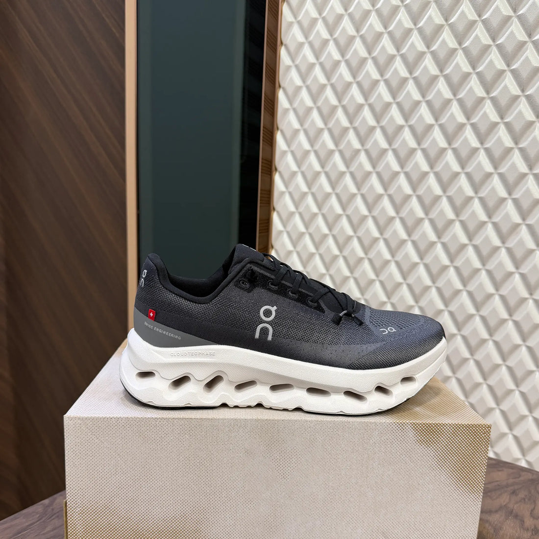Oncloud Tilt Black Asphalt For Men