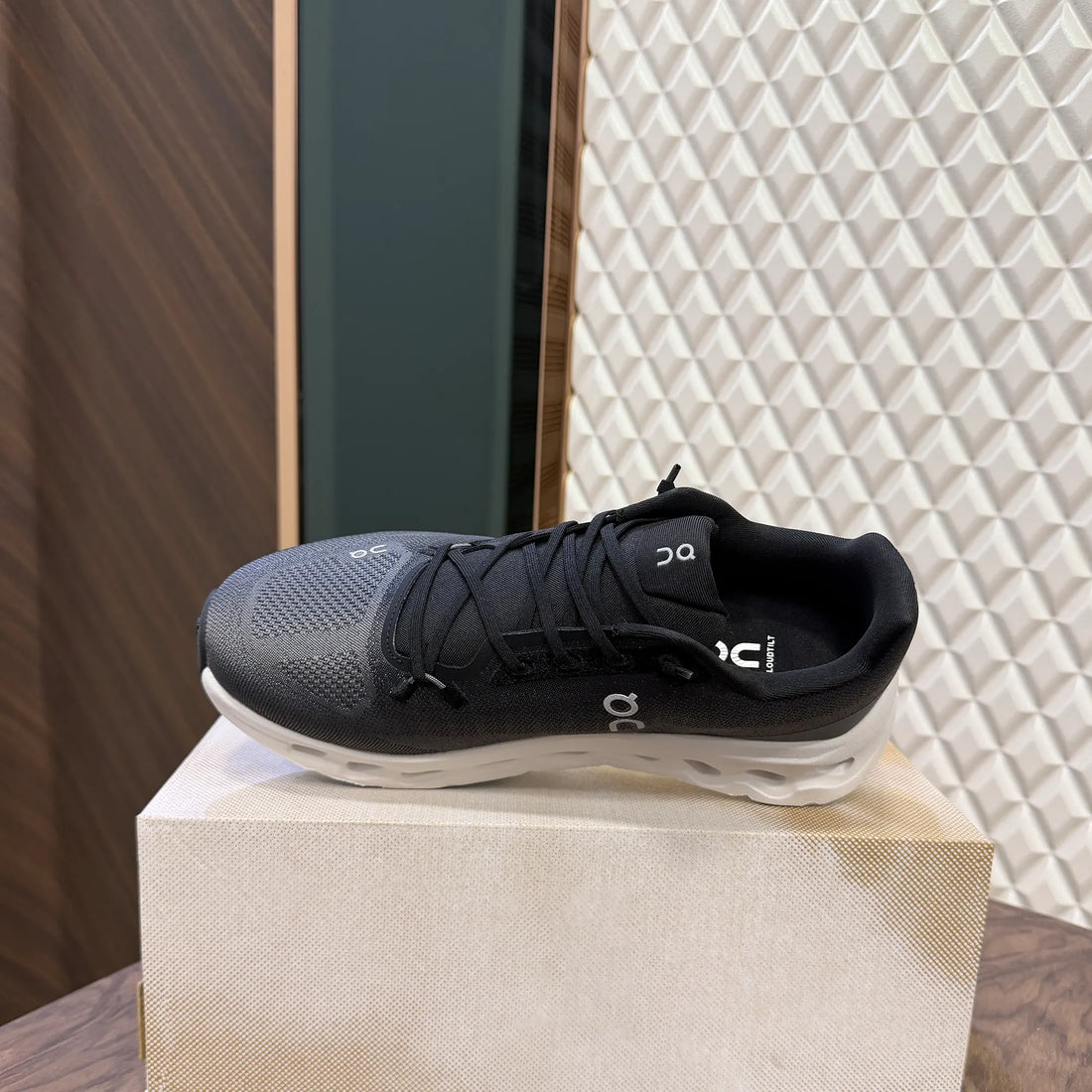 Oncloud Tilt Black Asphalt For Men