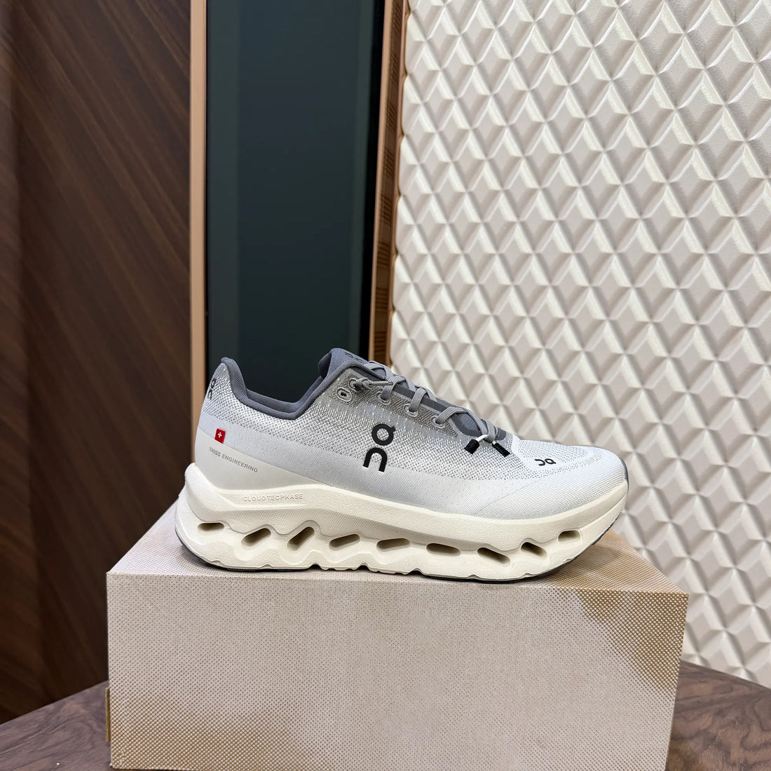 Oncloud Tilt Rock Ivory For Women