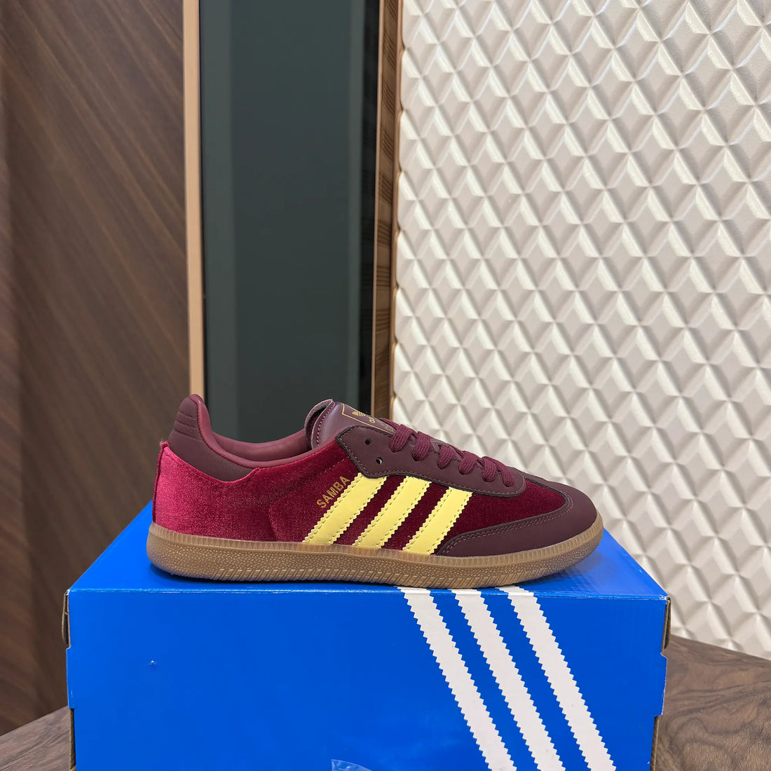 SAMBA OG - VELVET BURGUNDY