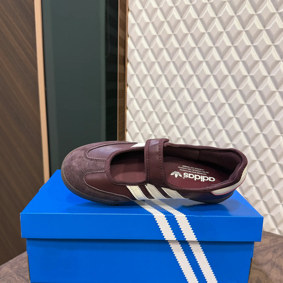 Samba Jane Burgundy Runners For Women
