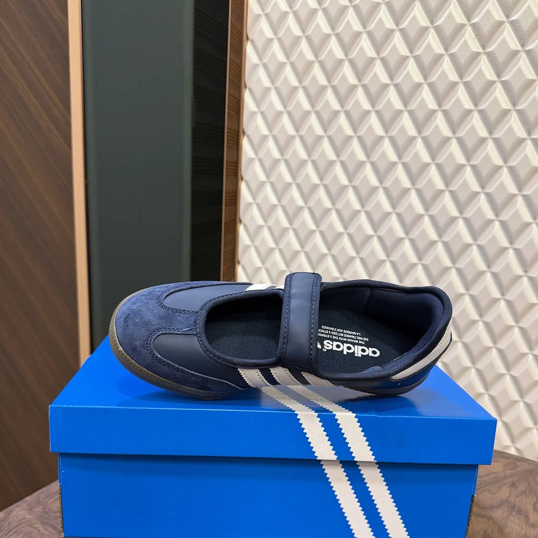 Samba Jane Crew Navy Runners For Women