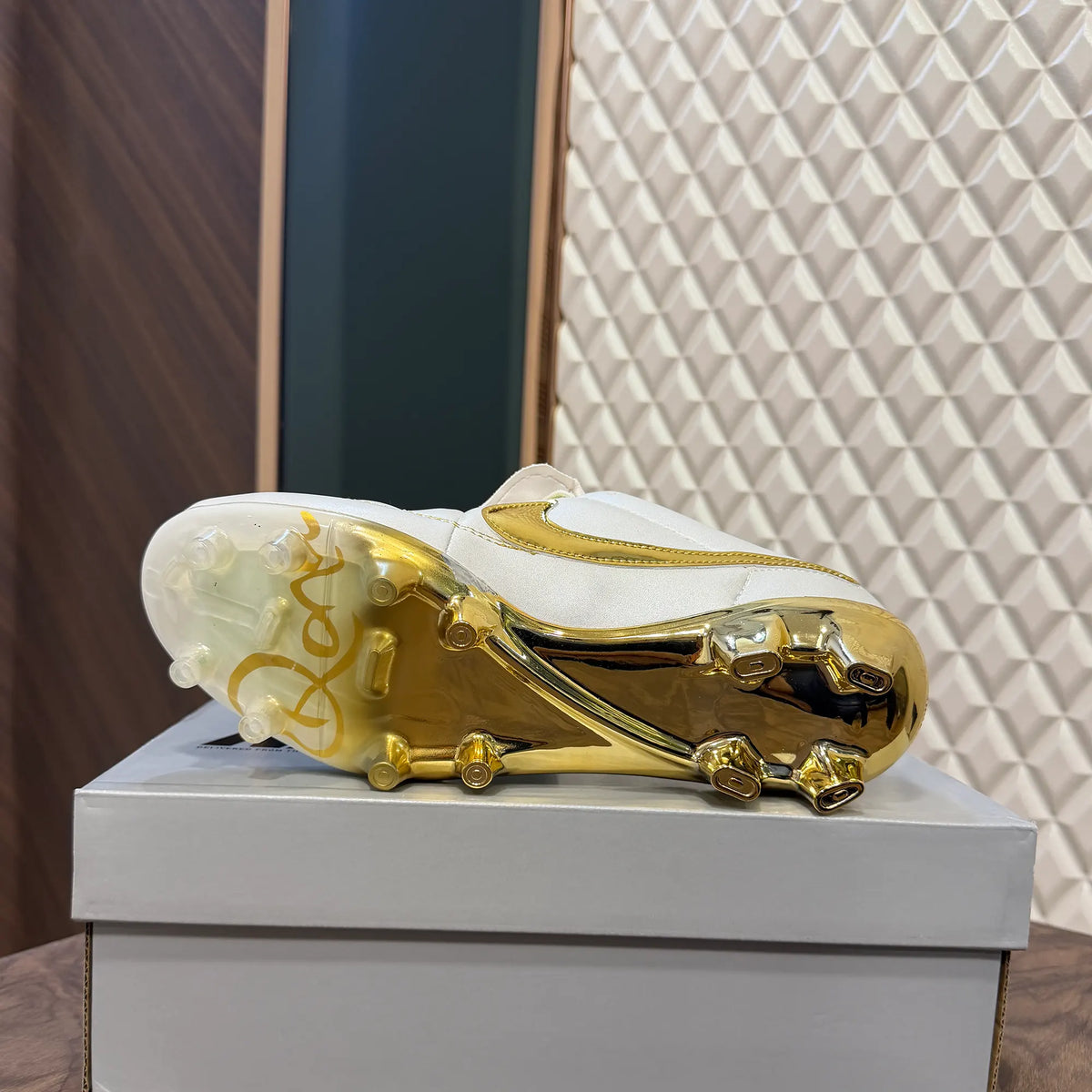 Tiempo Legend Se - Touch Of Gold (Ronaldinho Ed)